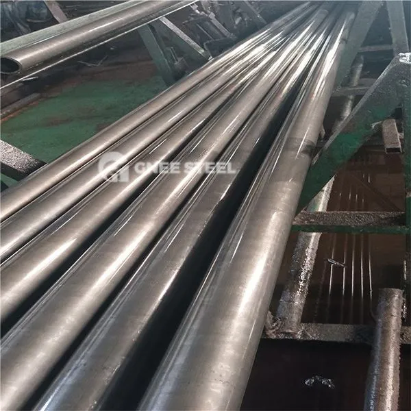 A 519 1020 csiszolt zökkenőmentes acélcső