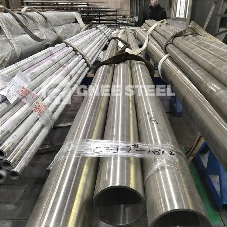 Hidegen hengerelt hegesztett csövek