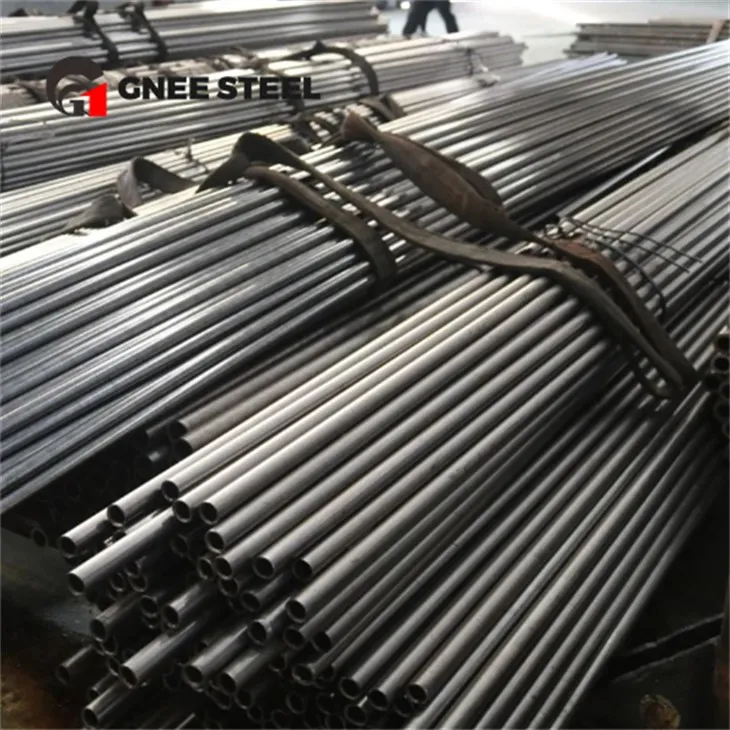 30CrMnSi precíziós varrat nélküli acélcső