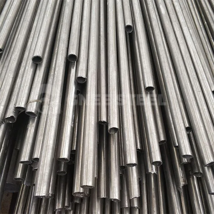 ST45 varrat nélküli acél precíziós cső